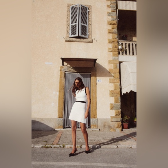 ZARA CONTRASTING PIPING KNIT MINI DRESS - Picture 2 of 6